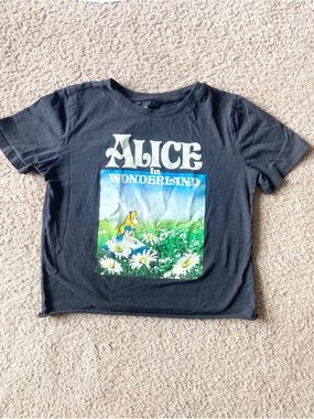 True Disney Alice in Wonderland Graphic Cropped Tee